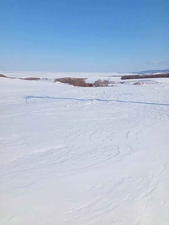 雪原から望む流氷　常呂の丘　北海道北見市常呂町